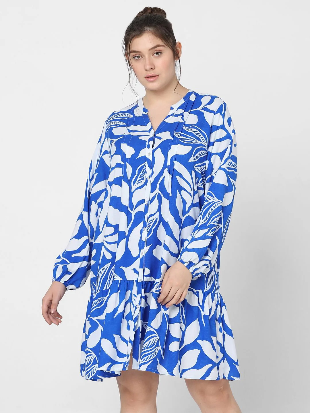 Curve Blue & White Printed Shift Dress - Image 2