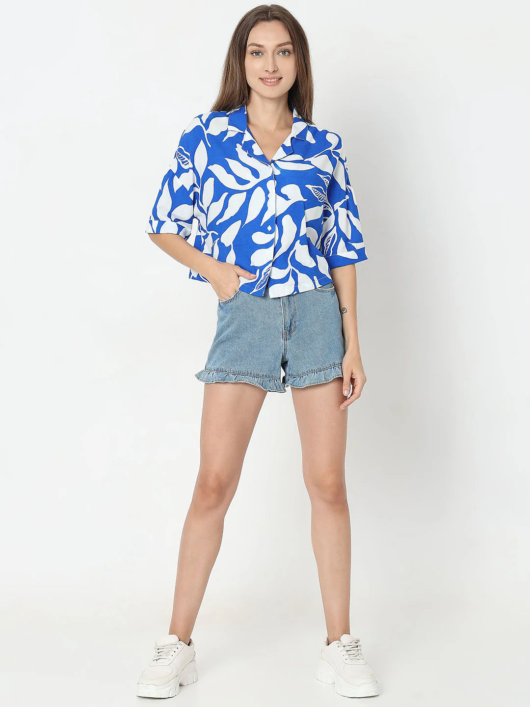 Blue & White Printed Cropped Shirt - Image 5