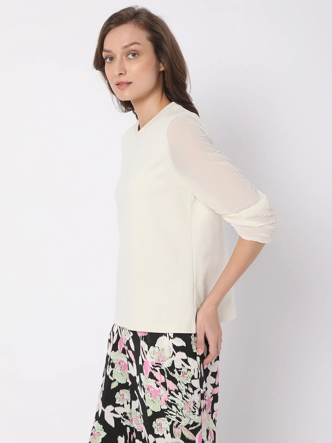 Cream Pleated Sleeve Top - Image 3