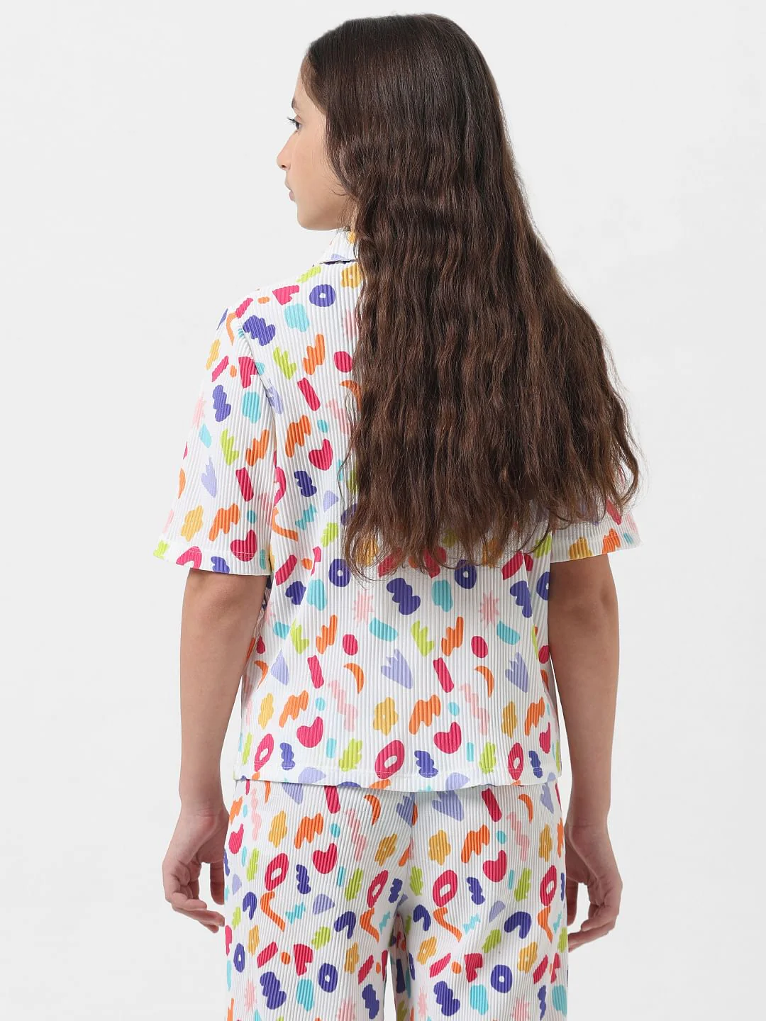 Girl White Pleated Printed Shirt - Image 3