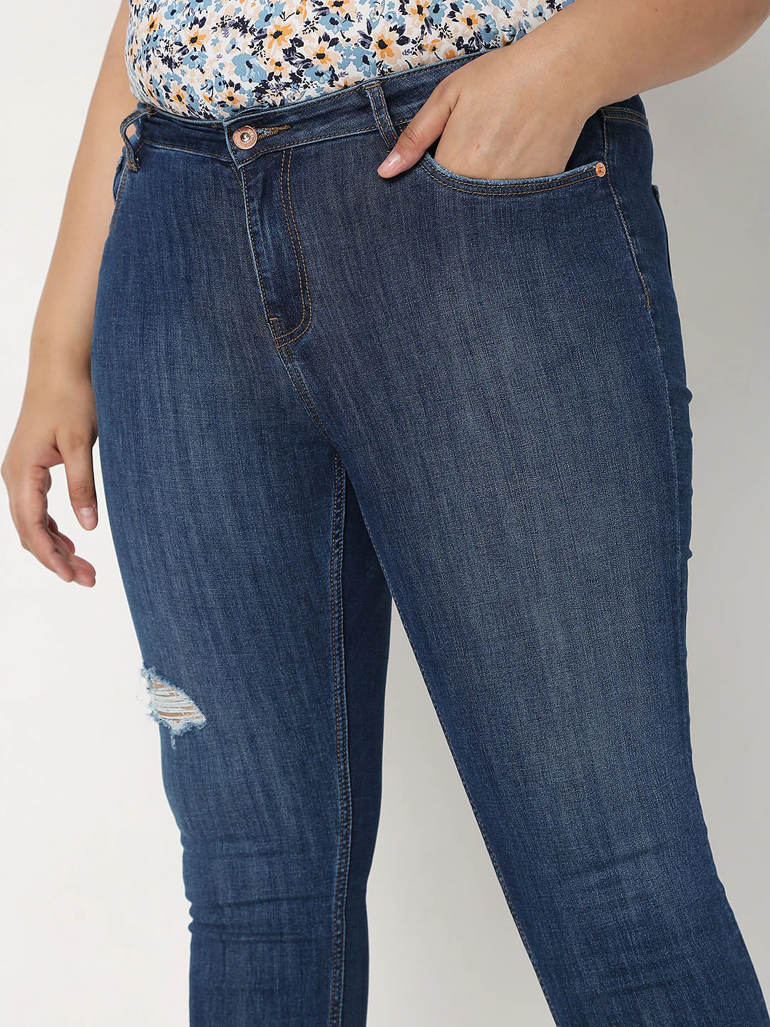 Curve Blue High Waist Wendy Skinny Jeans - Image 5