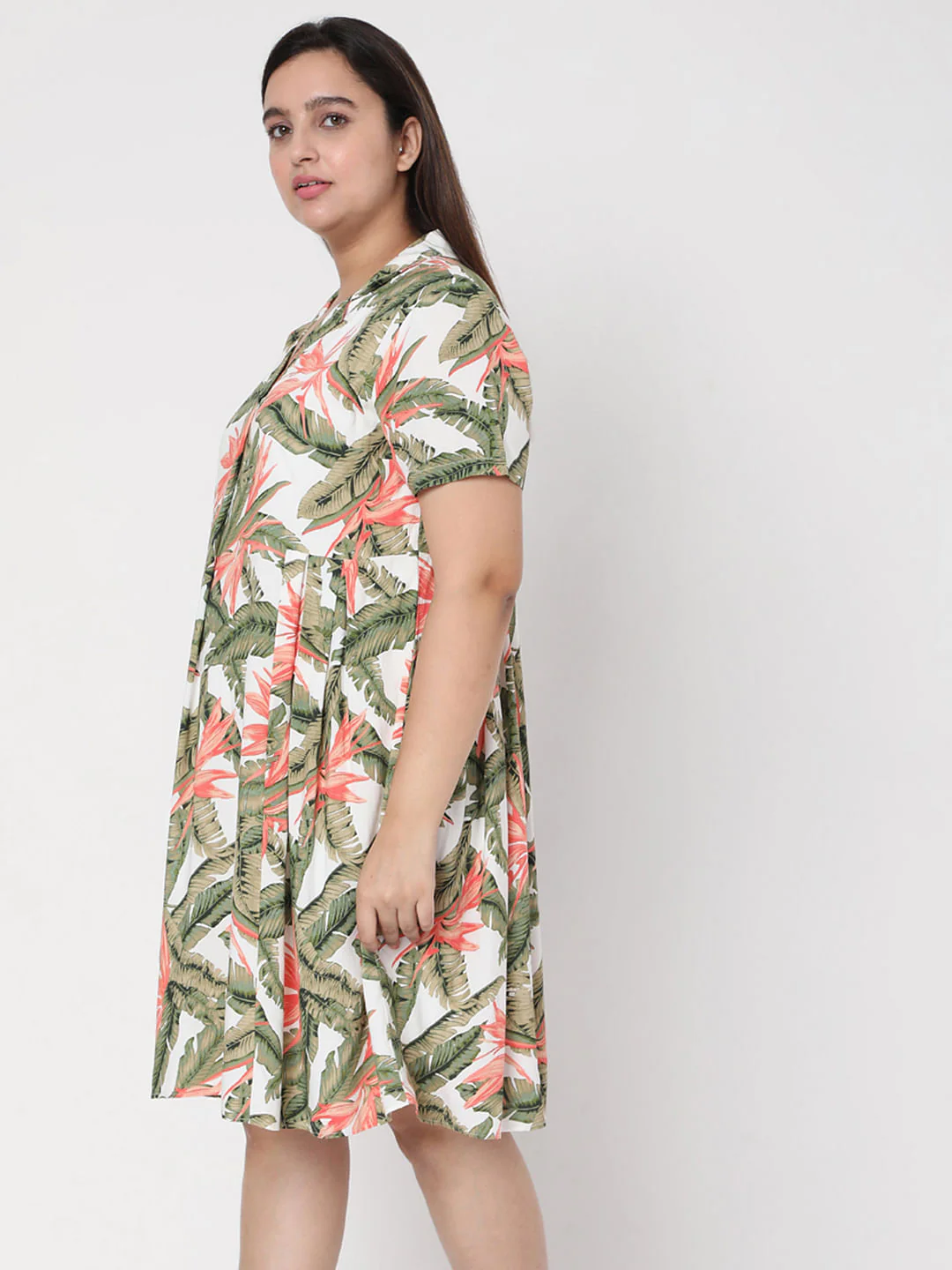 Curve White Collared Tropical Print Dress - Image 3