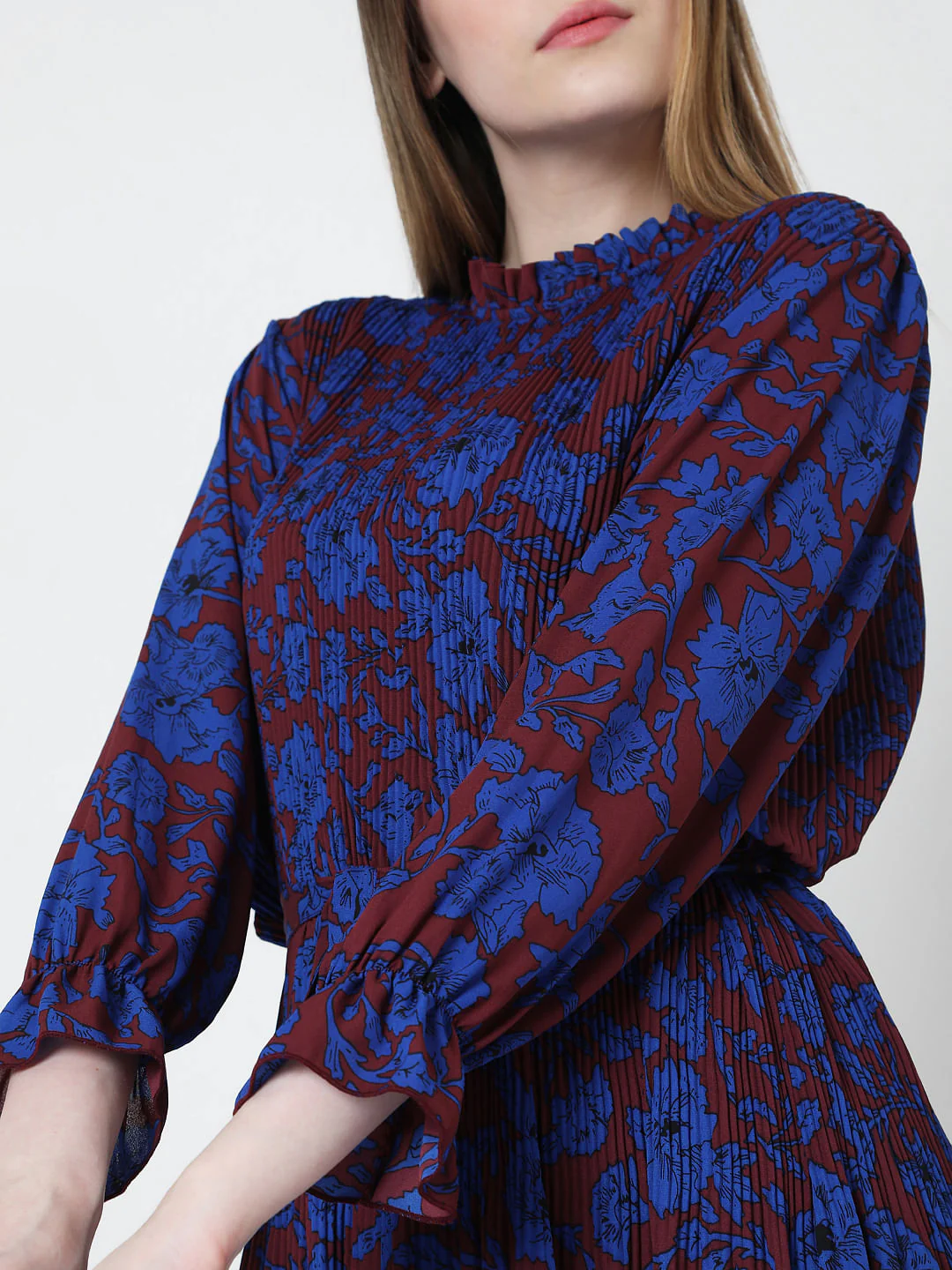 Blue & Maroon Floral Print Pleated Dress - Image 5