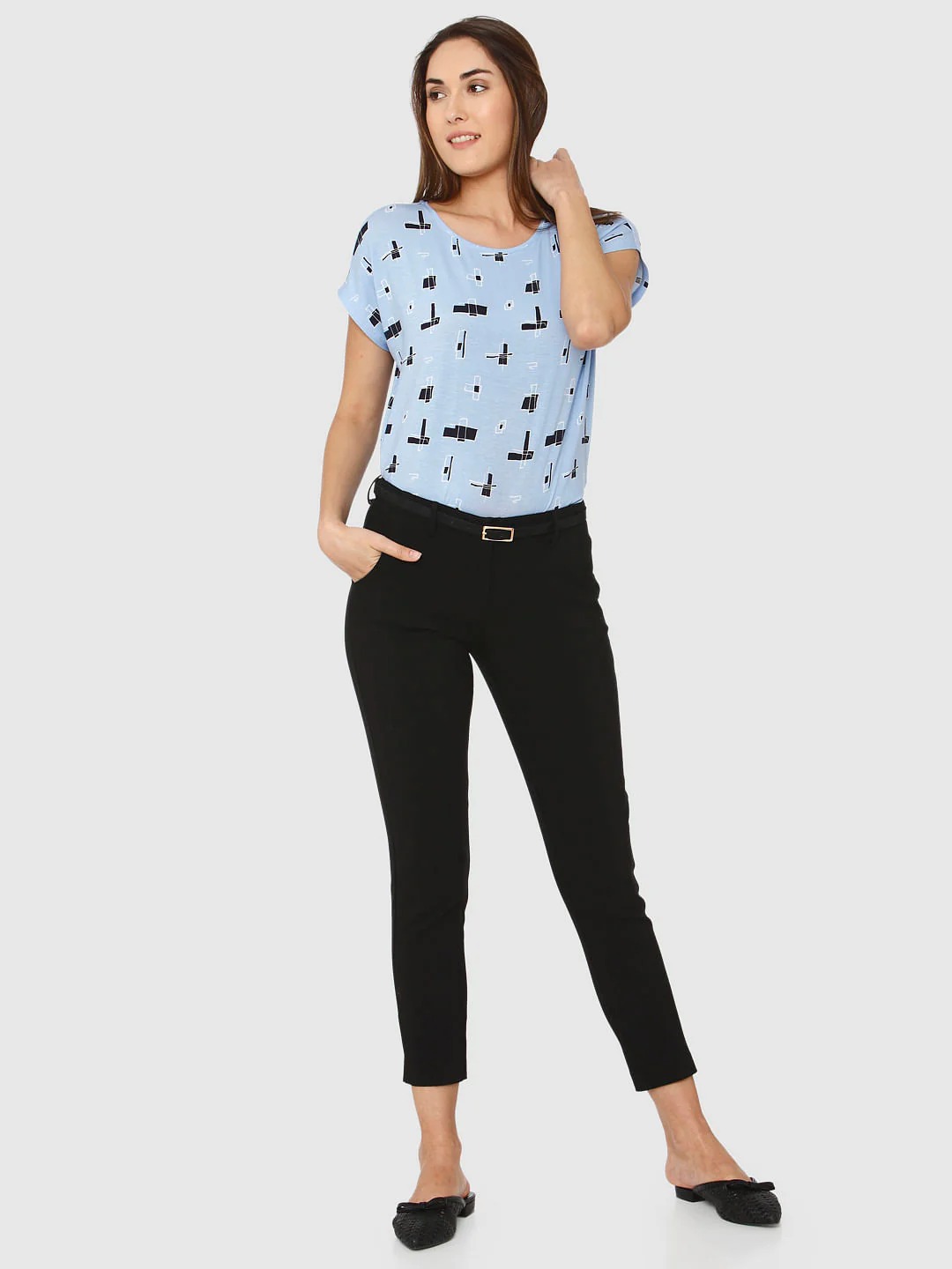 Black Mid Rise Ankle Length Slim Fit Pants - Image 2