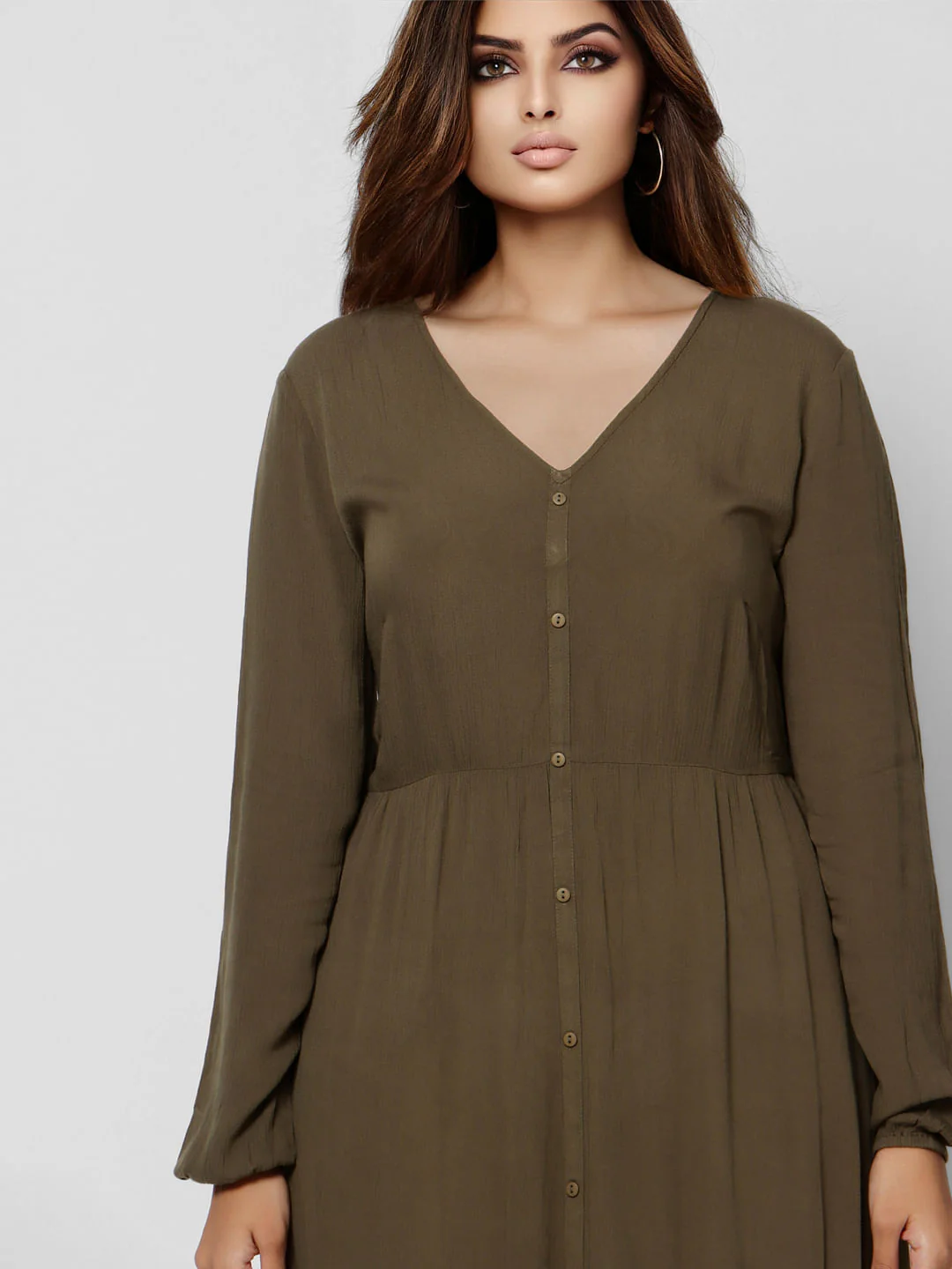 Curve Green Lace Maxi Dress - Image 4