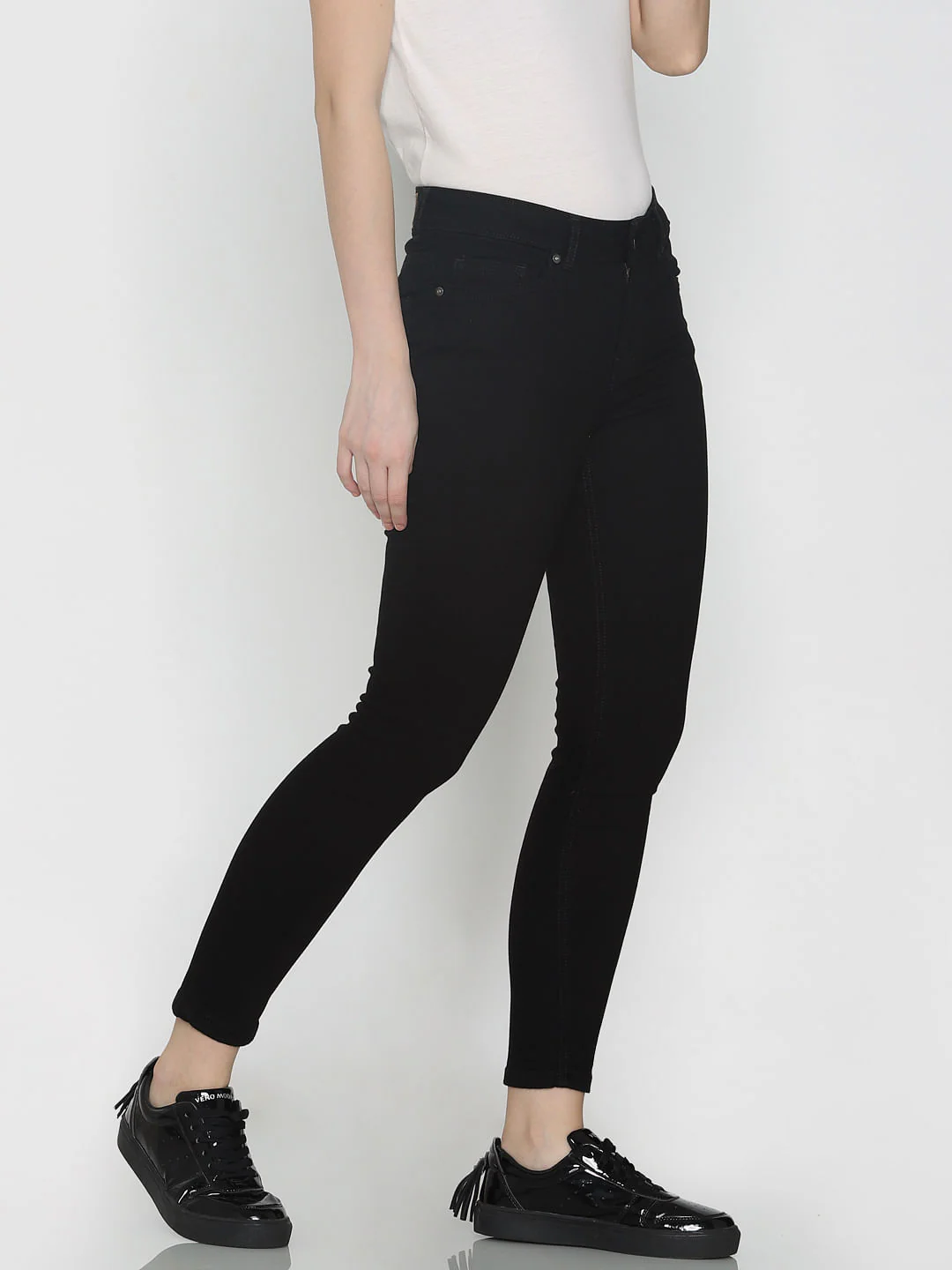 Black Mid Rise Skinny Fit Jeans - Image 3