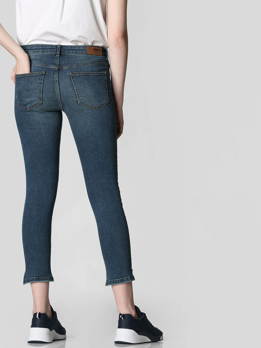 Blue Mid Rise Frayed Hem Skinny Jeans - Image 4