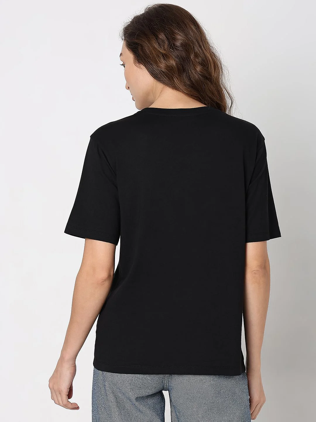Black Textured Embroidery T-Shirt - Image 4