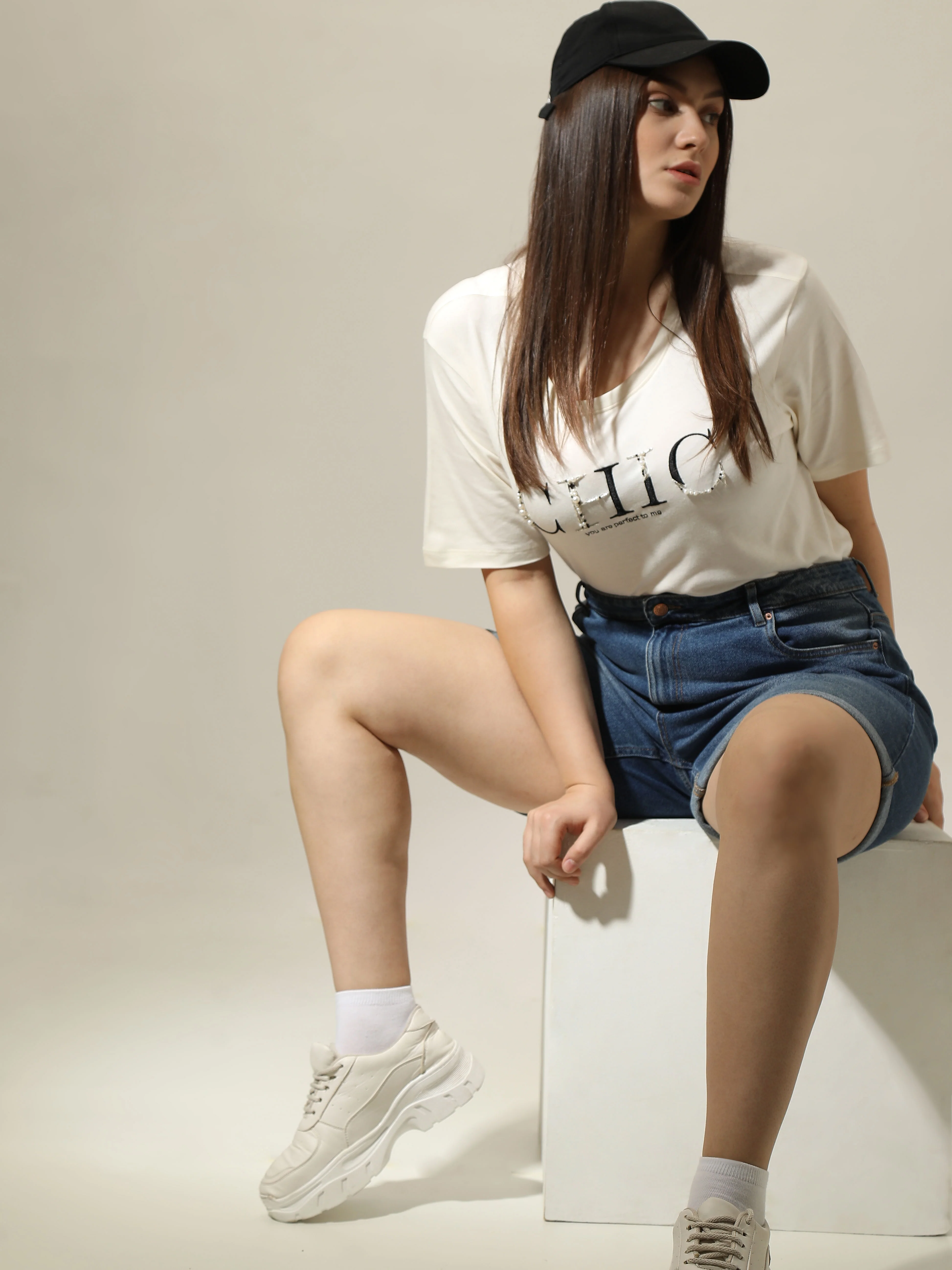 Curve White Pearl Embellished T-Shirt