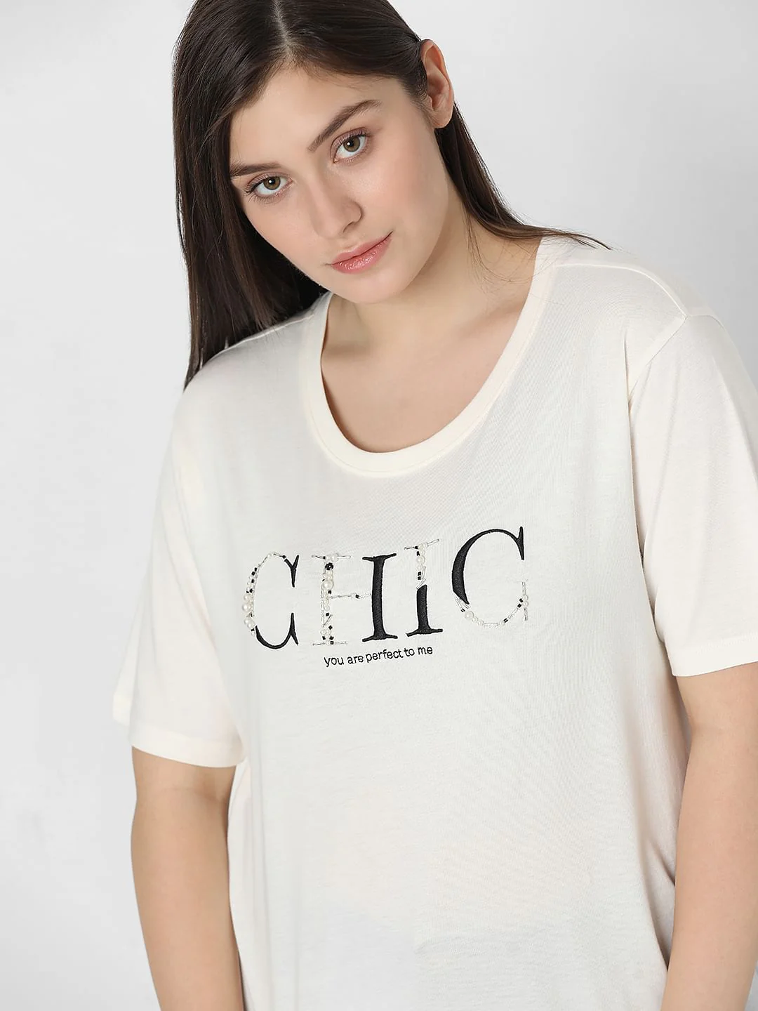Curve White Pearl Embellished T-Shirt - Image 8