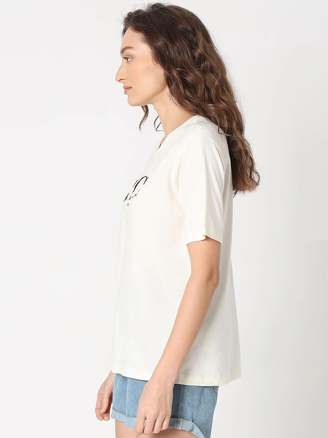 White Chic Text Print T-Shirt - Image 3