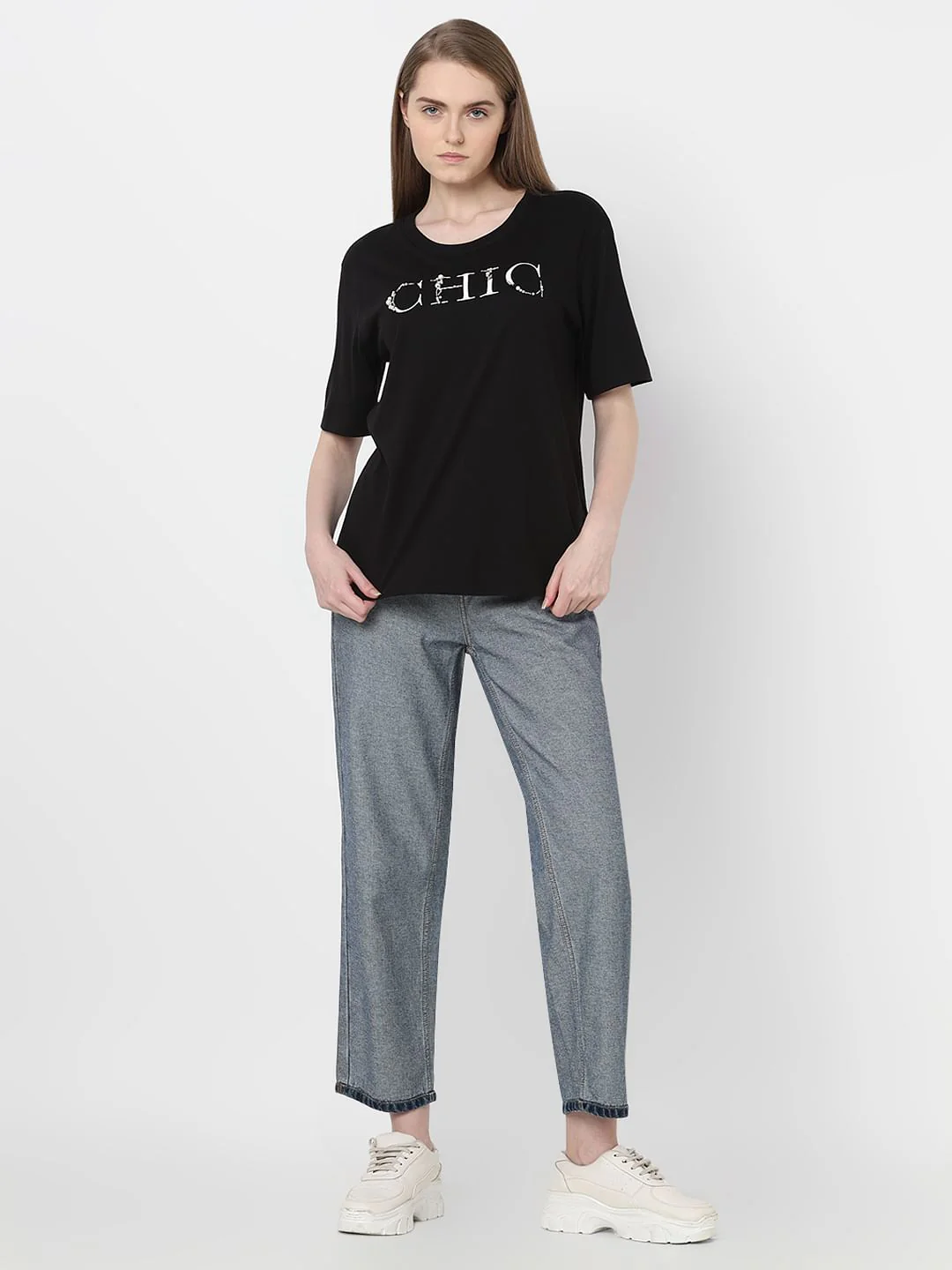 Black Pearl Embellished T-Shirt - Image 5