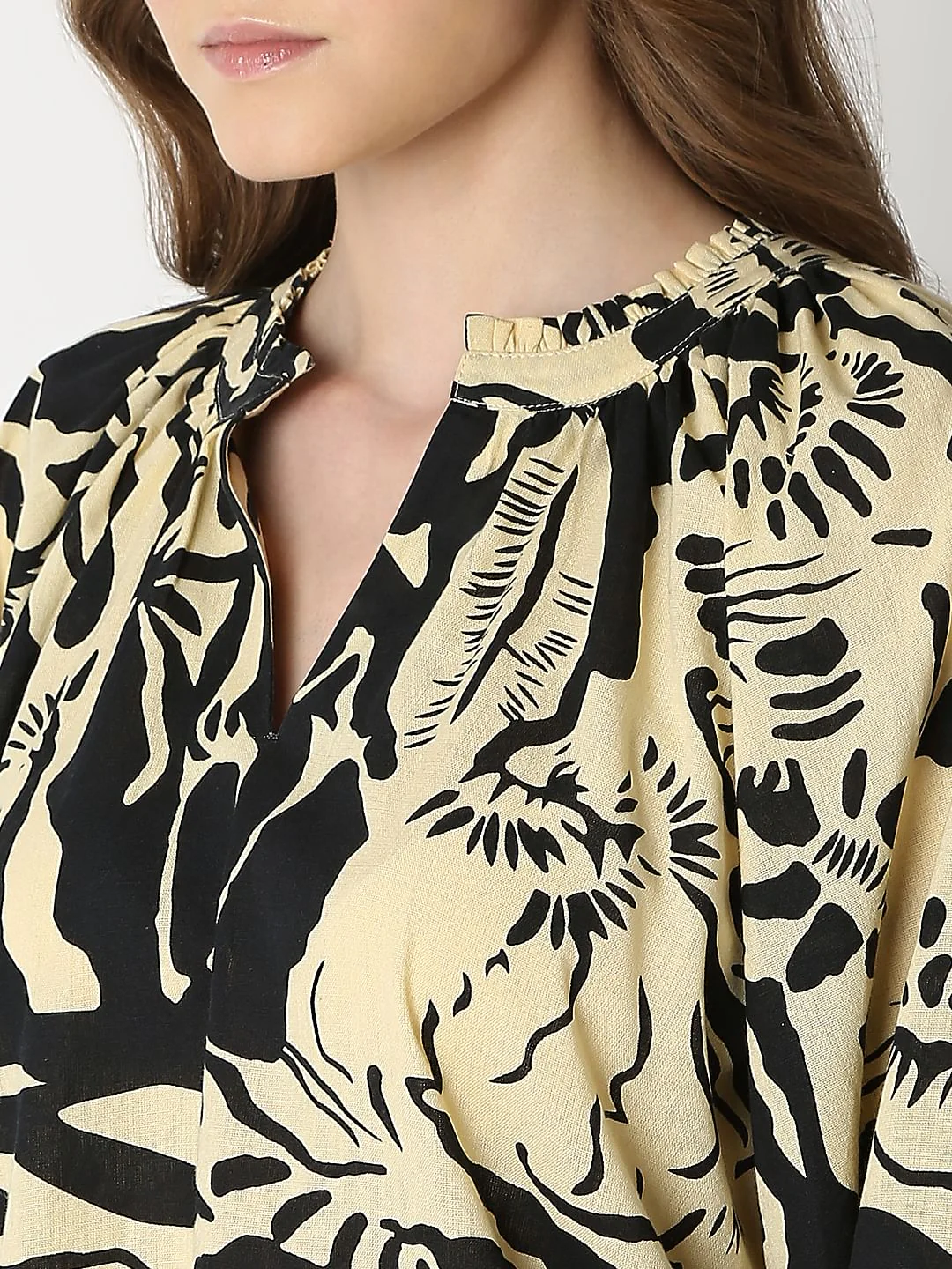 Beige Abstract Print Top - Image 8