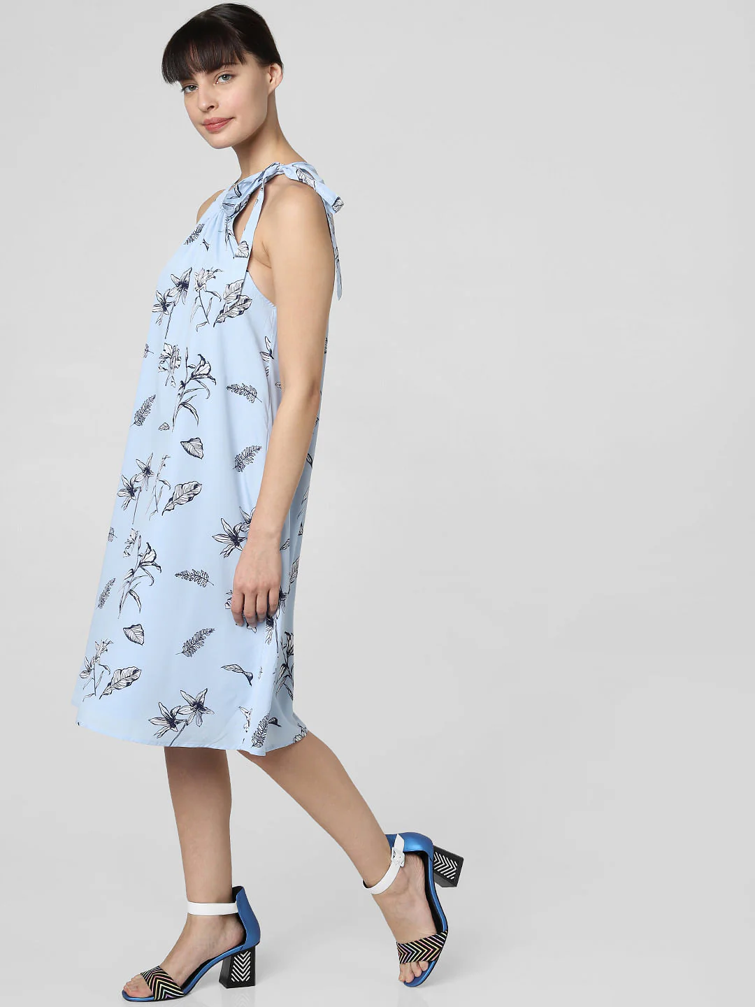 Blue Floral Print Shift Dress - Image 3