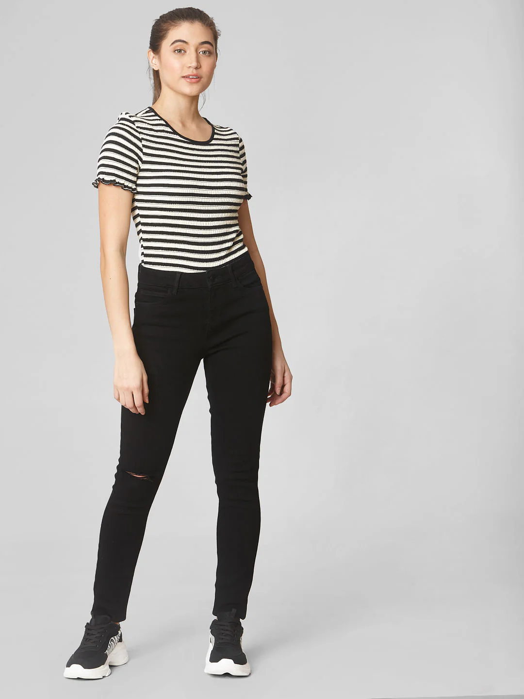 Black Mid Rise Knee Slit Skinny Fit Jeans - Image 6