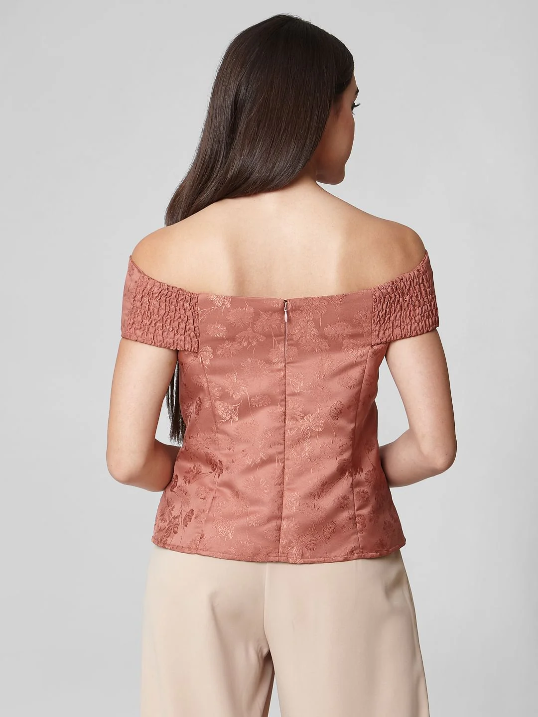 Brown Floral Print Off-Shoulder Top - Image 4