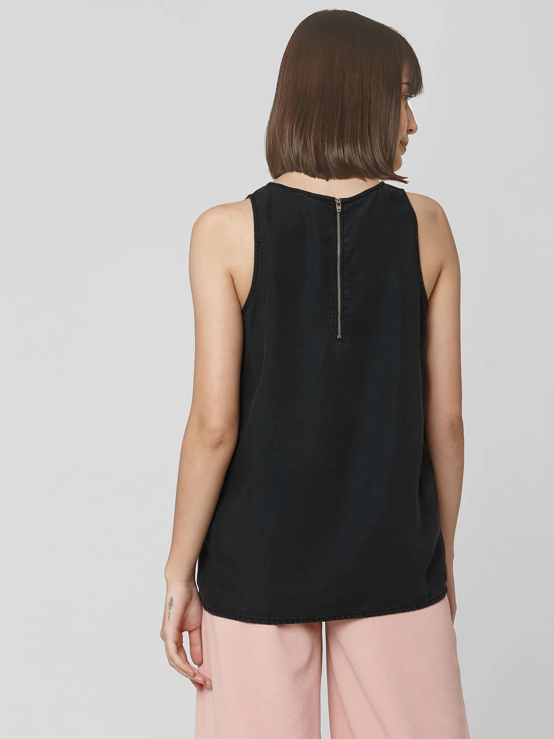 Black Sleeveless Top - Image 4