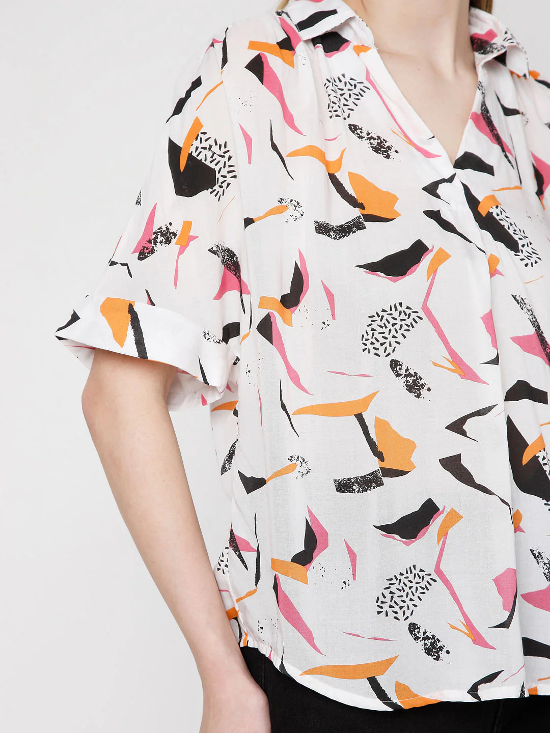 White Abstract Print Shirt - Image 6