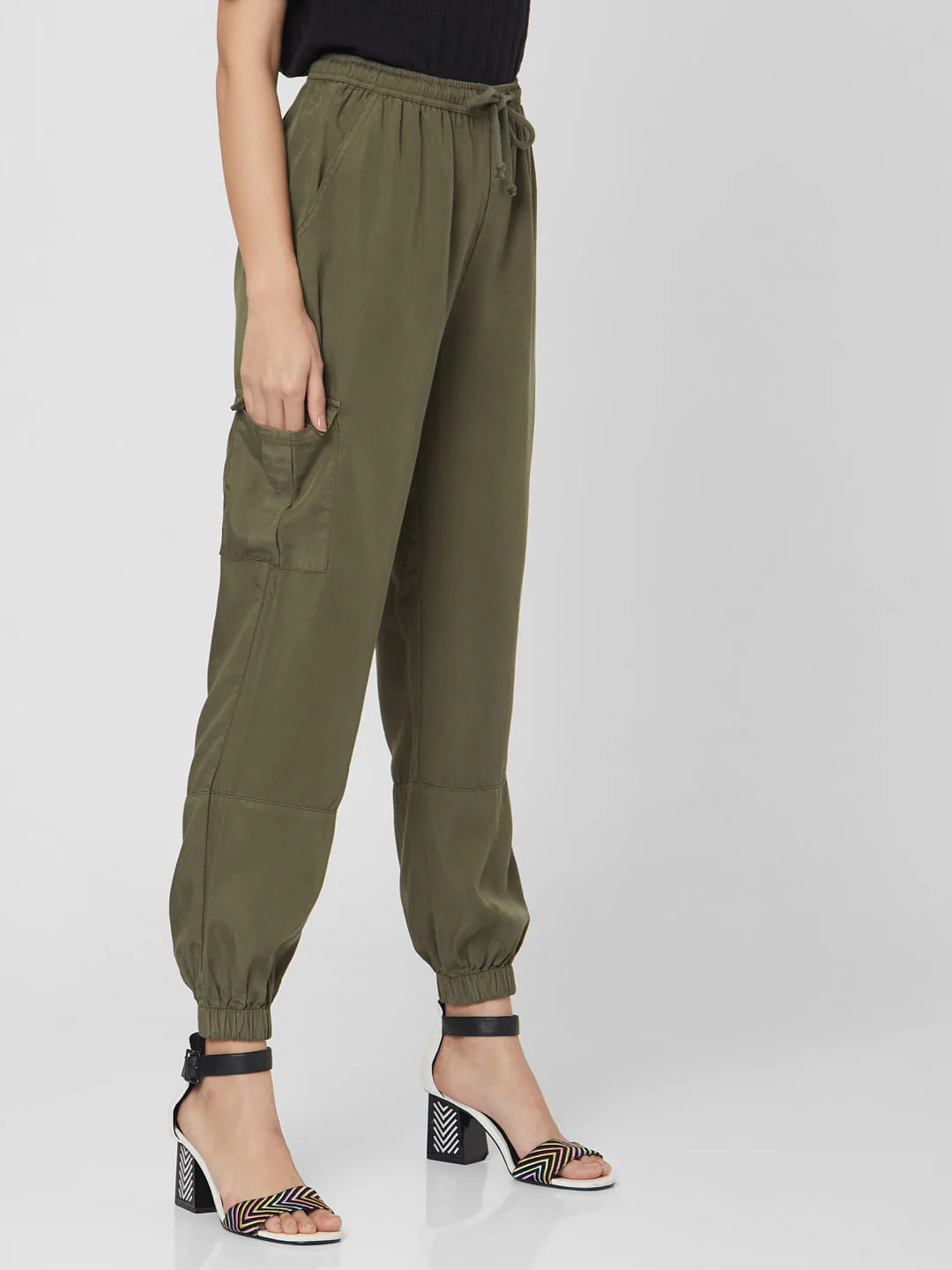 Green Mid Rise Pants - Image 3