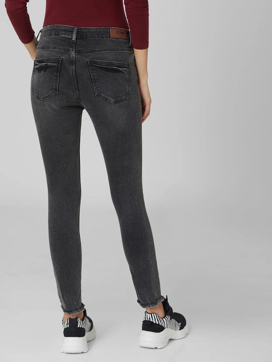 Black Mid Rise Washed Skinny Jeans - Image 4