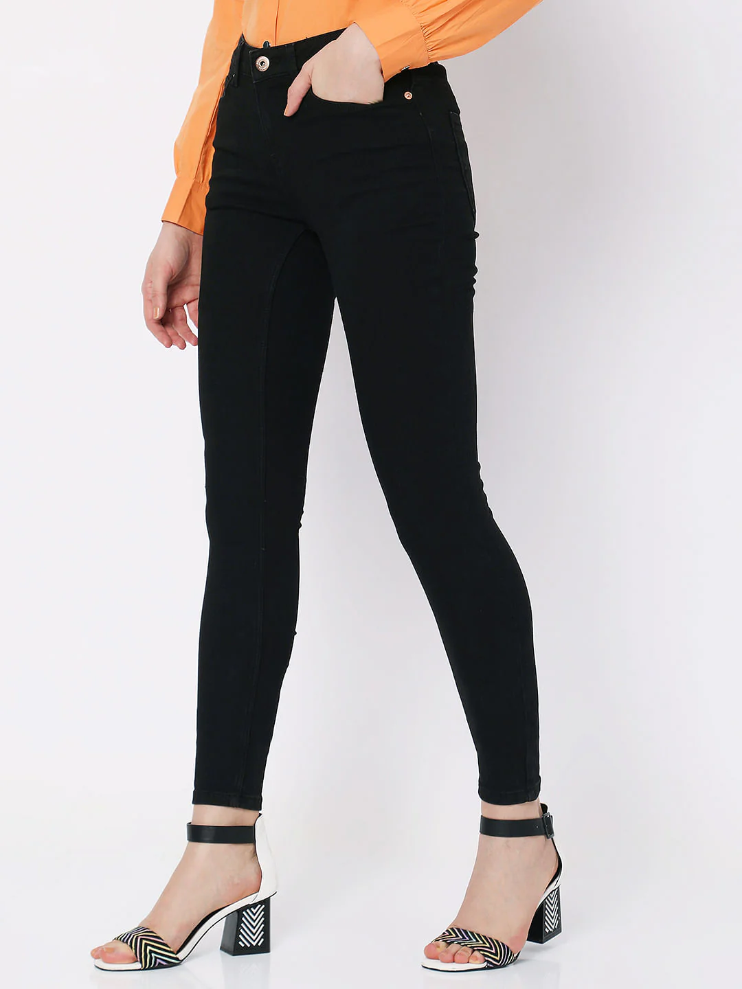 Black Mid Rise Wendy Skinny Jeans - Image 2