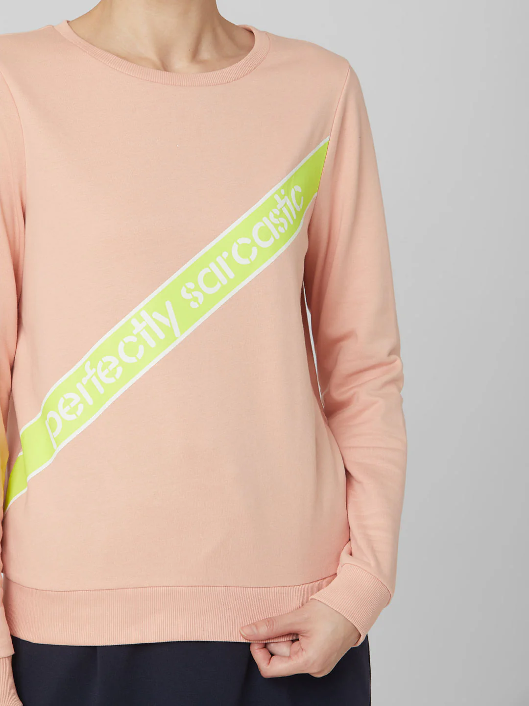 Pink Slogan Print Sweatshirt - Image 5