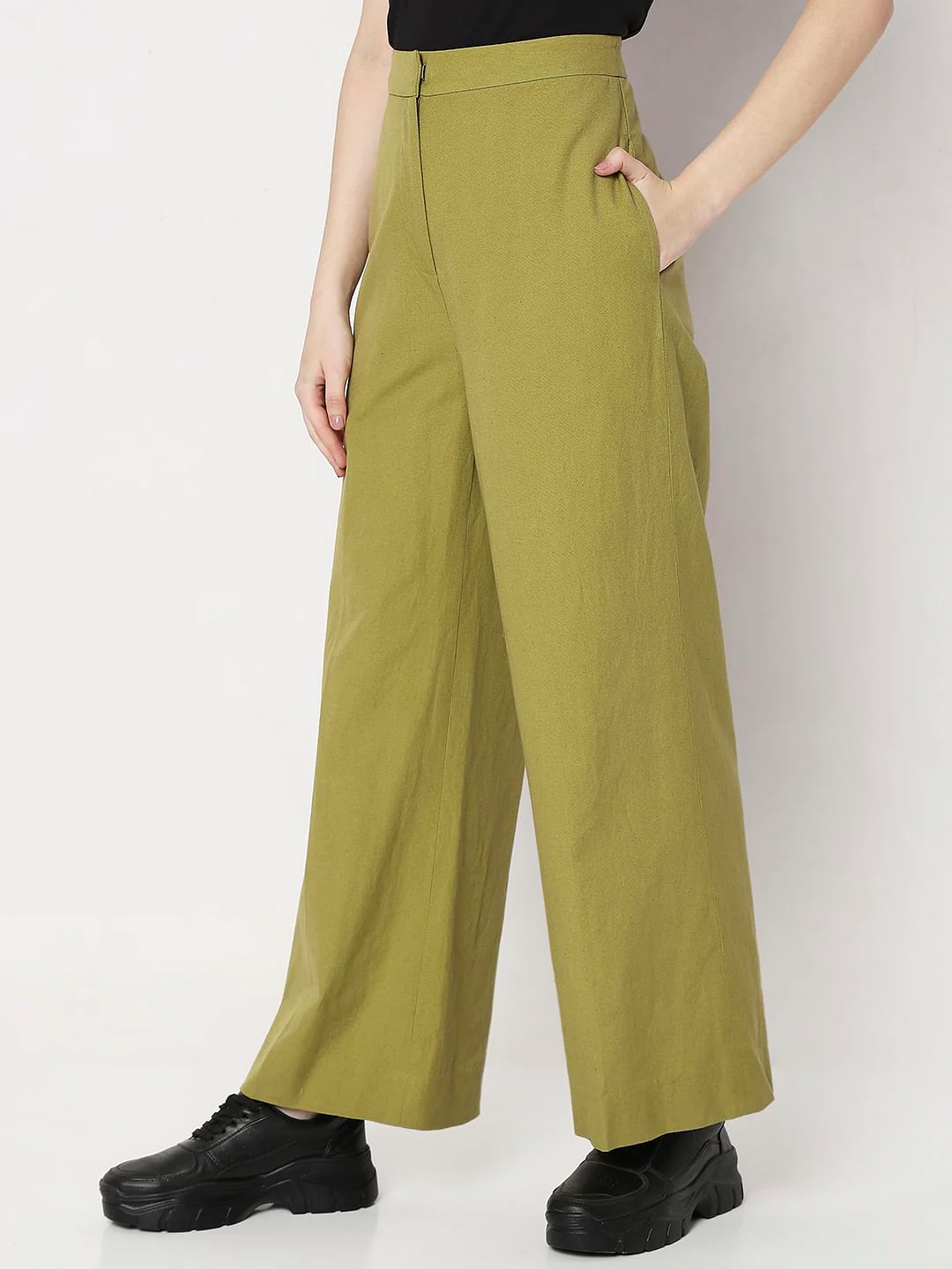 Green Mid Rise Flared Pants - Image 3