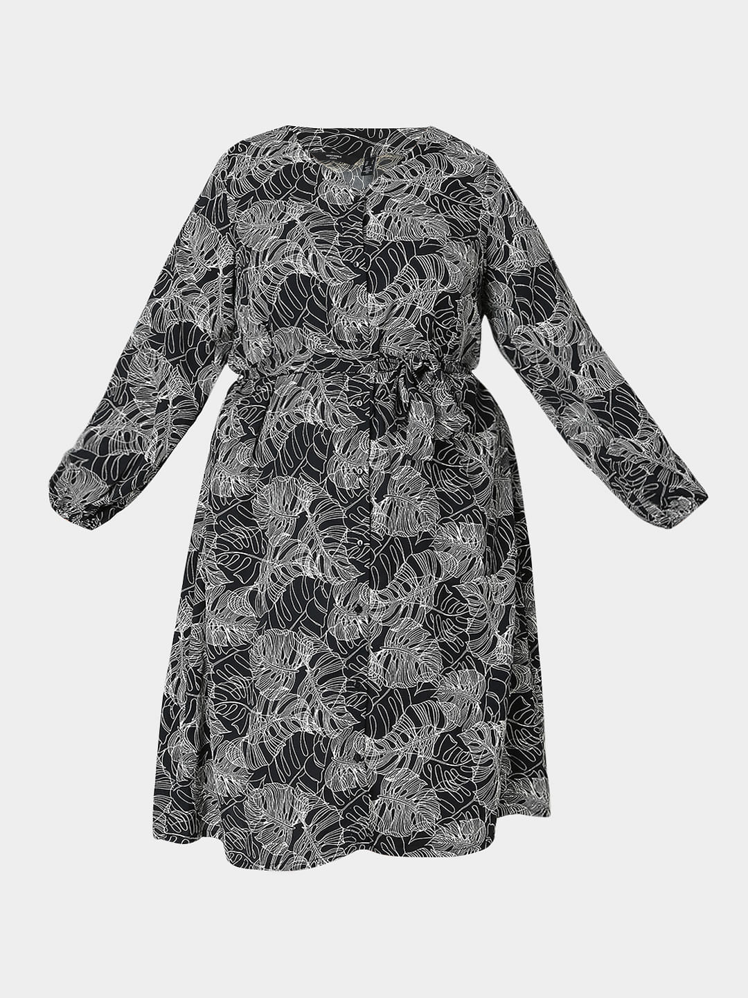 Curve Black Printed Shift Dress - Image 7