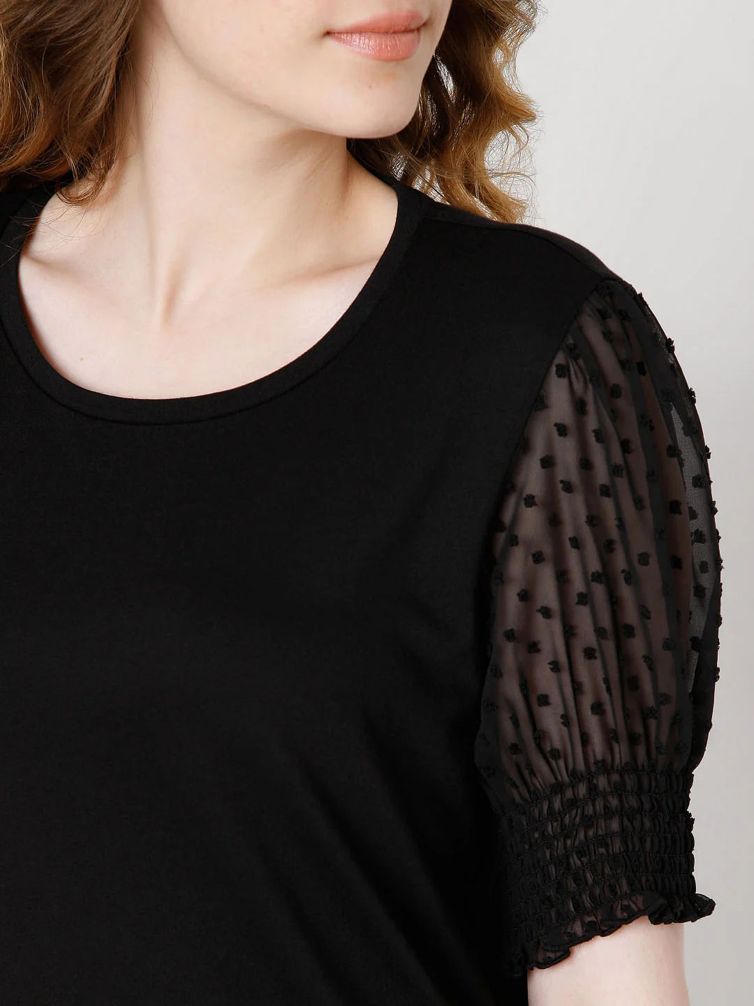 Black Dobby Puff Sleeves Top - Image 6