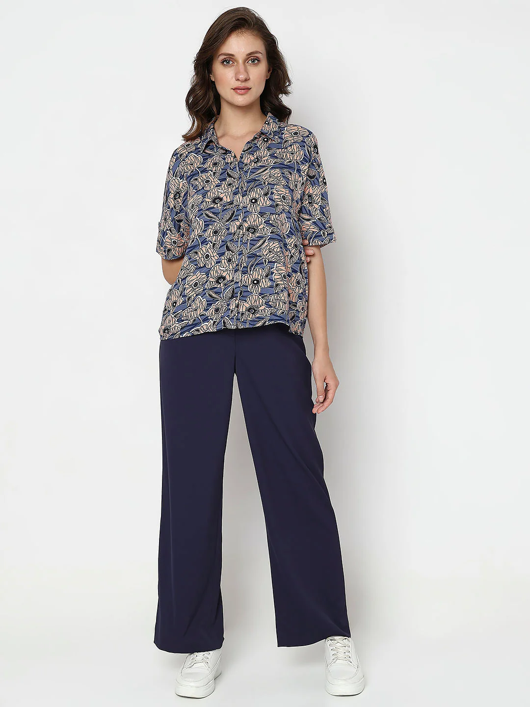 Blue Floral Print Casual Shirt - Image 5