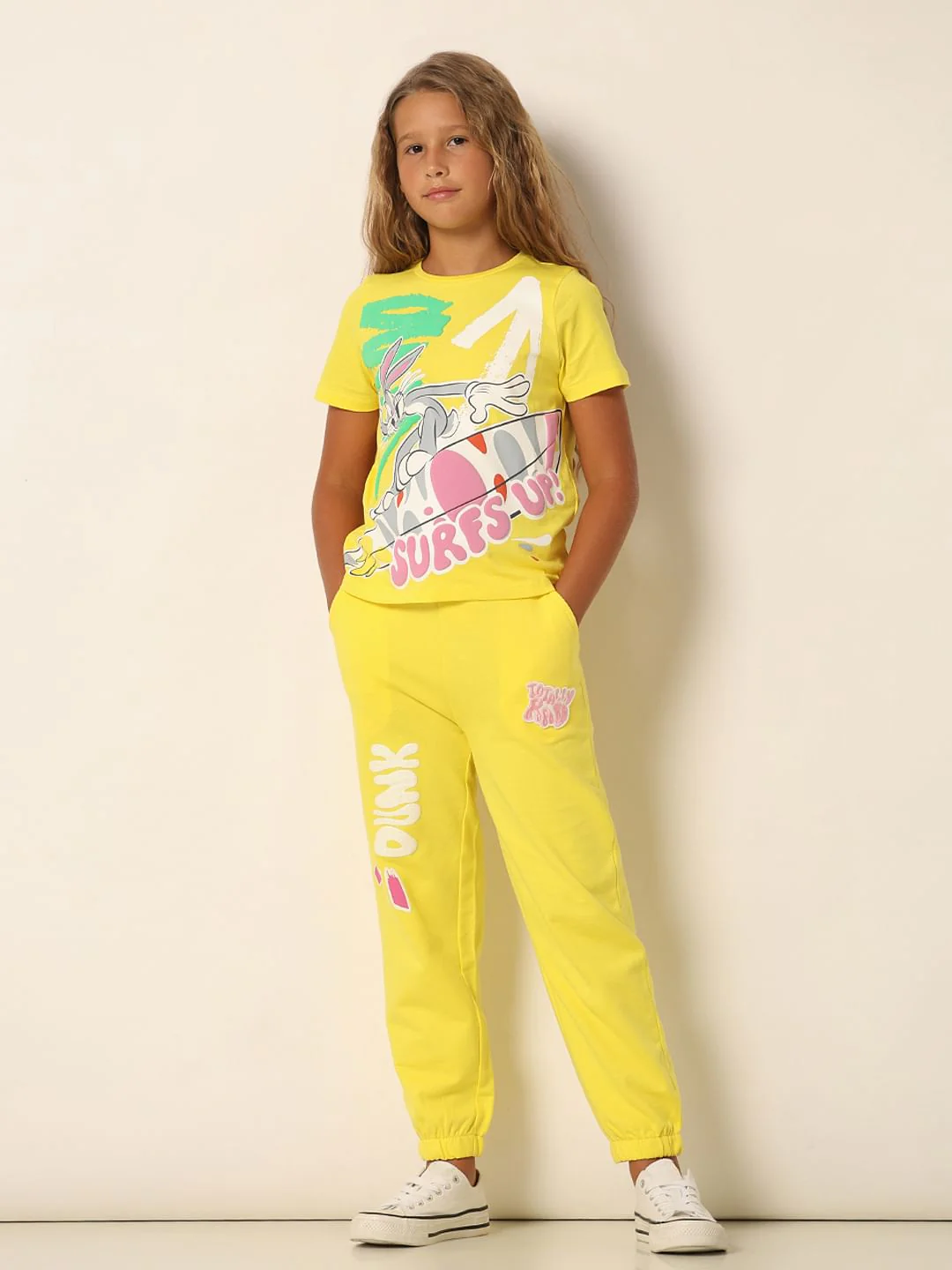 Looney Tunes Yellow Bugs Bunny T-Shirt - Image 5