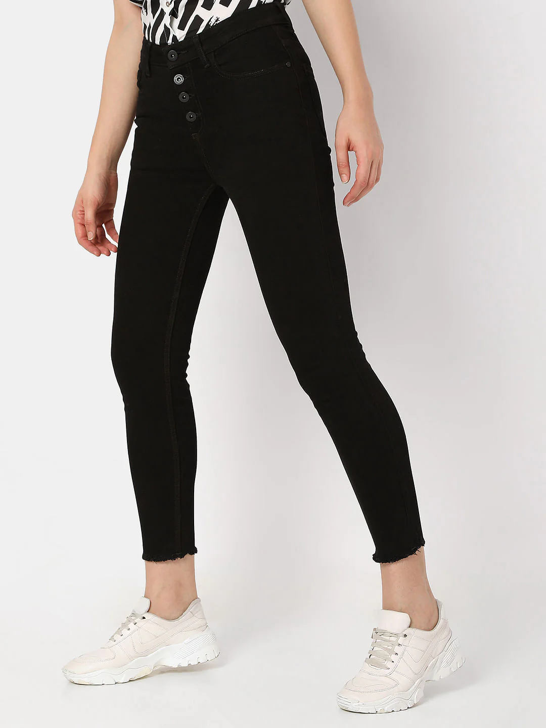Black High Rise Buttoned Wendy Skinny Jeans - Image 3