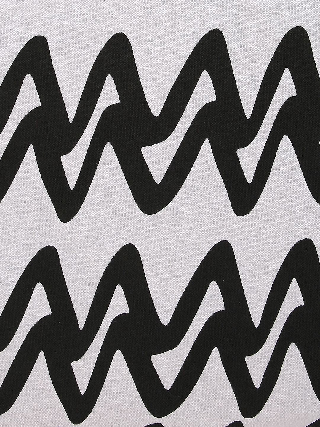 White Wave Print Tote Bag - Image 6