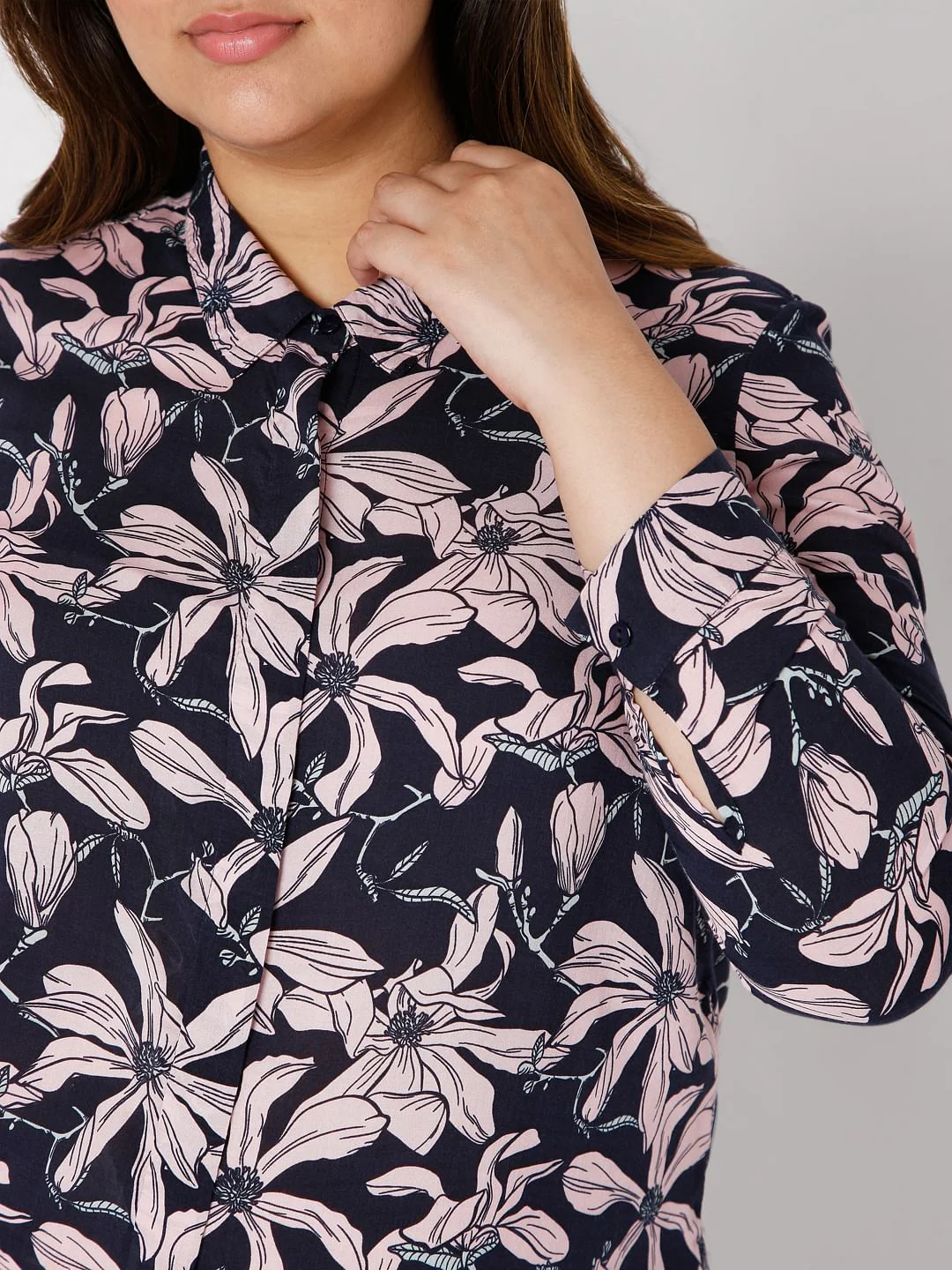 Curve Navy Blue Floral Print Shirt - Image 6