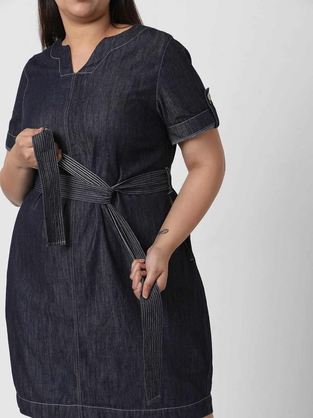 Curve Blue Denim Shift Dress - Image 5