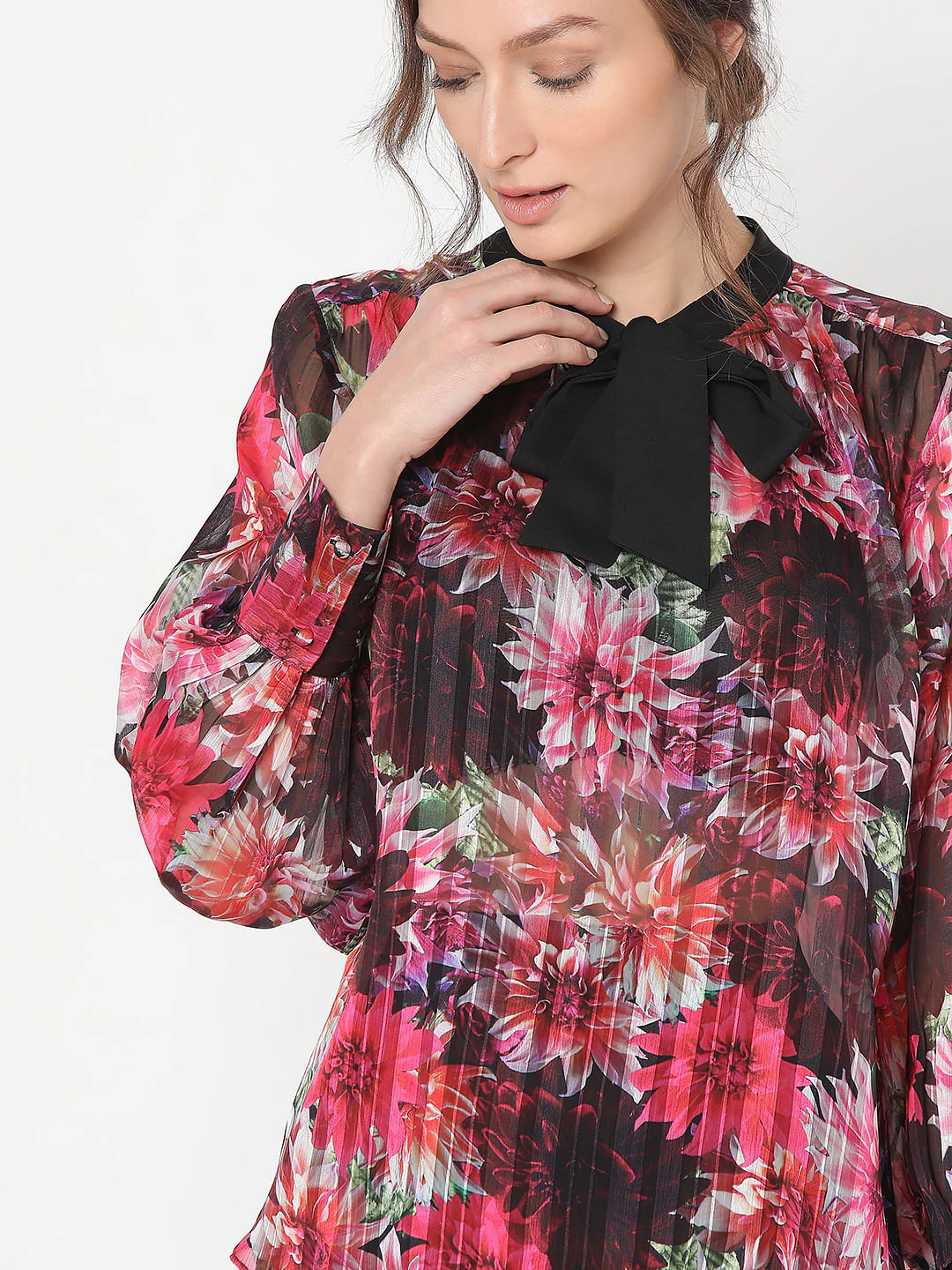 Pink Floral Pleated Top - Image 6