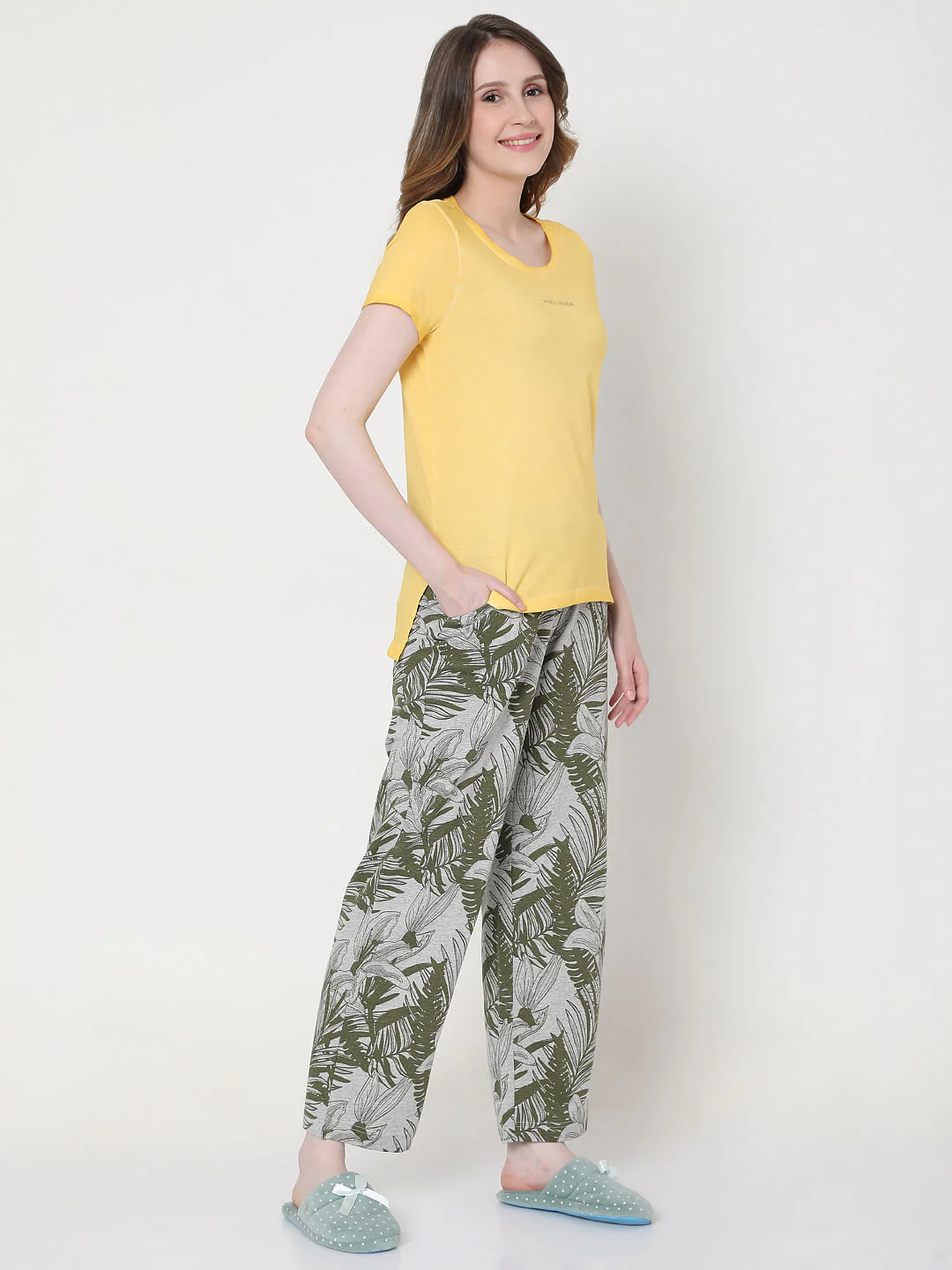 Yellow & Green T-Shirt & Pyjama Set - Image 4