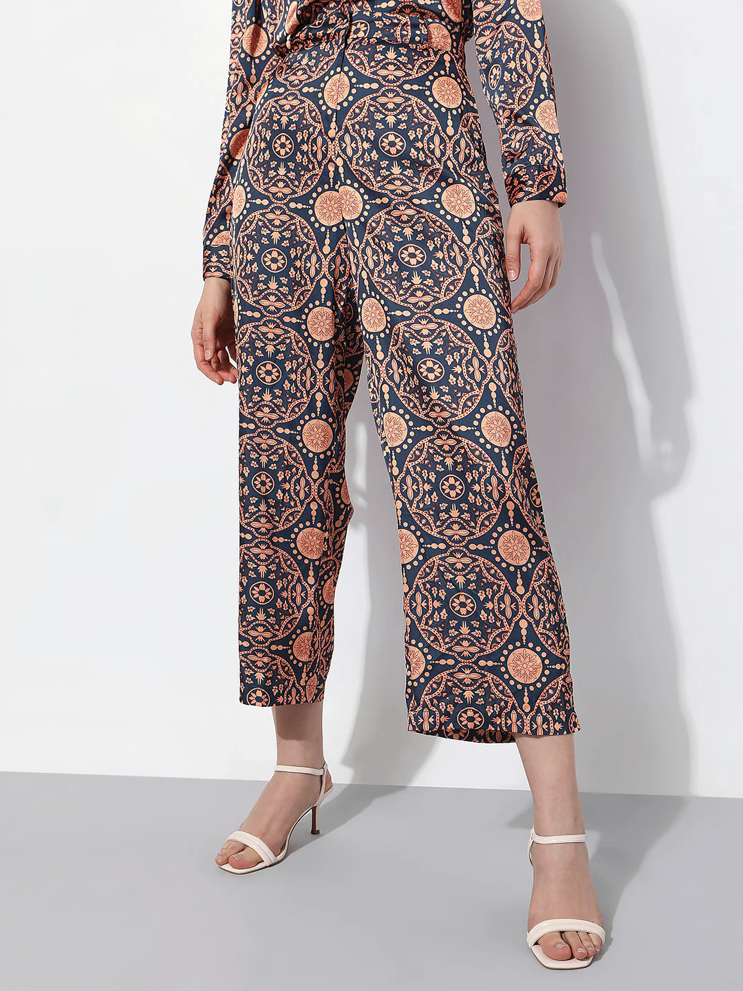Blue High Rise Printed Pants - Image 2