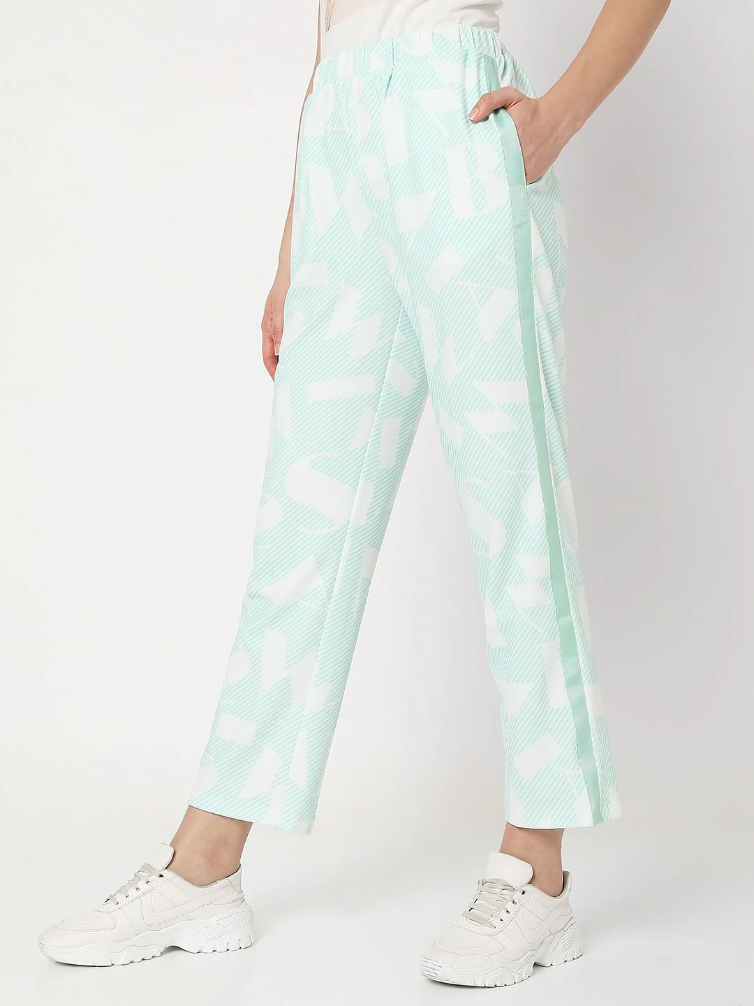 Green High Rise Printed Co-Ord Set Sweatpants - Image 3