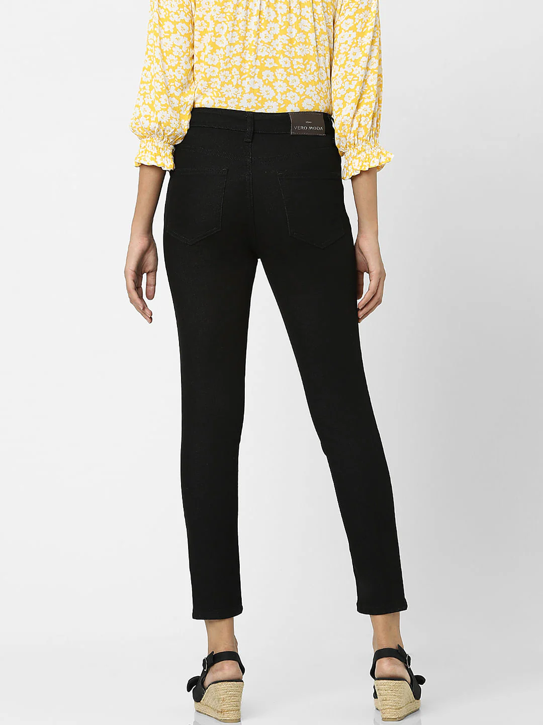 Black Mid Rise Wendy Skinny Jeans - Image 3