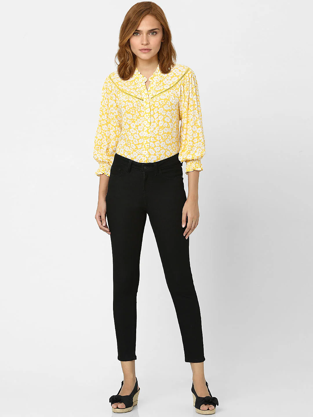 Black Mid Rise Wendy Skinny Jeans - Image 4