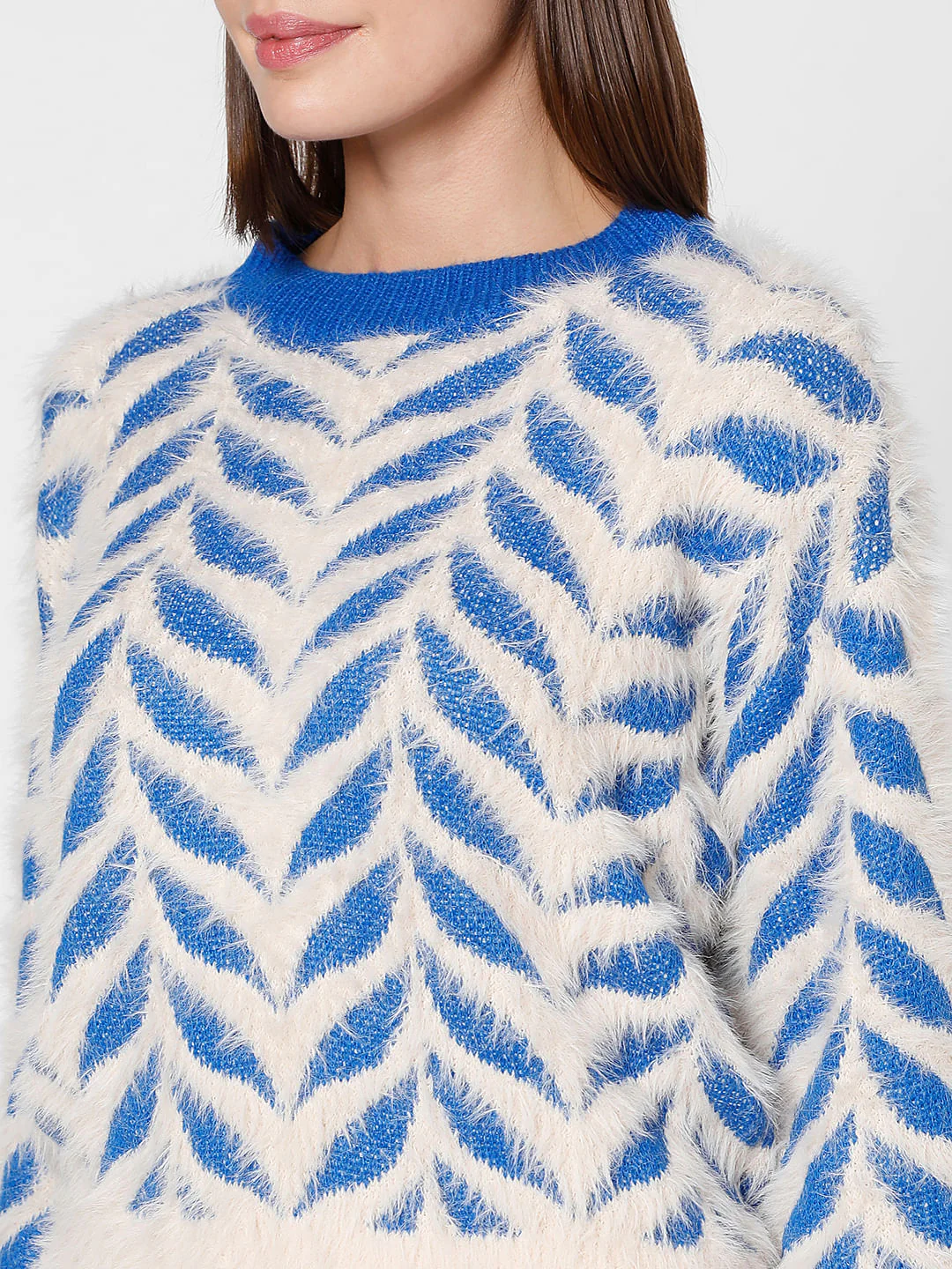 Blue & White Textured Pullover - Image 8