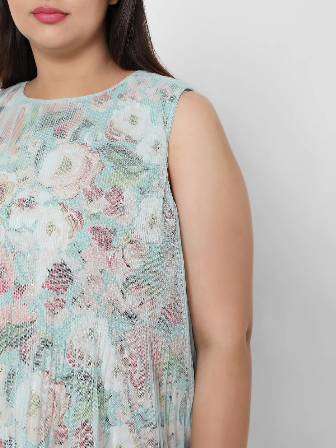 Curve Green Floral Mesh Layered Dress - Image 6