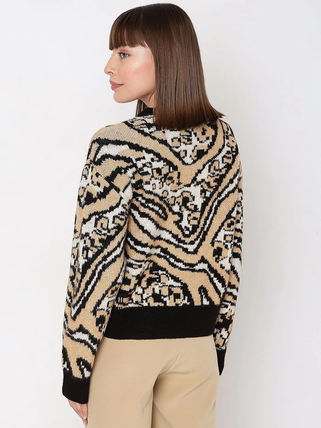 Black & Beige Printed Pullover - Image 4