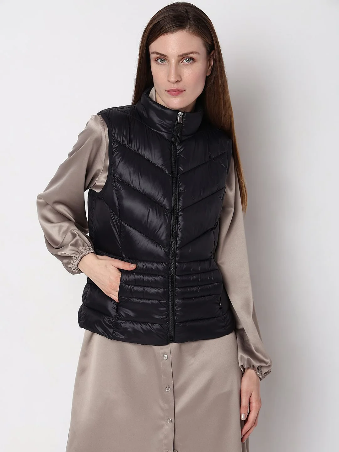 Black Sleeveless Puffer Jacket - Image 2