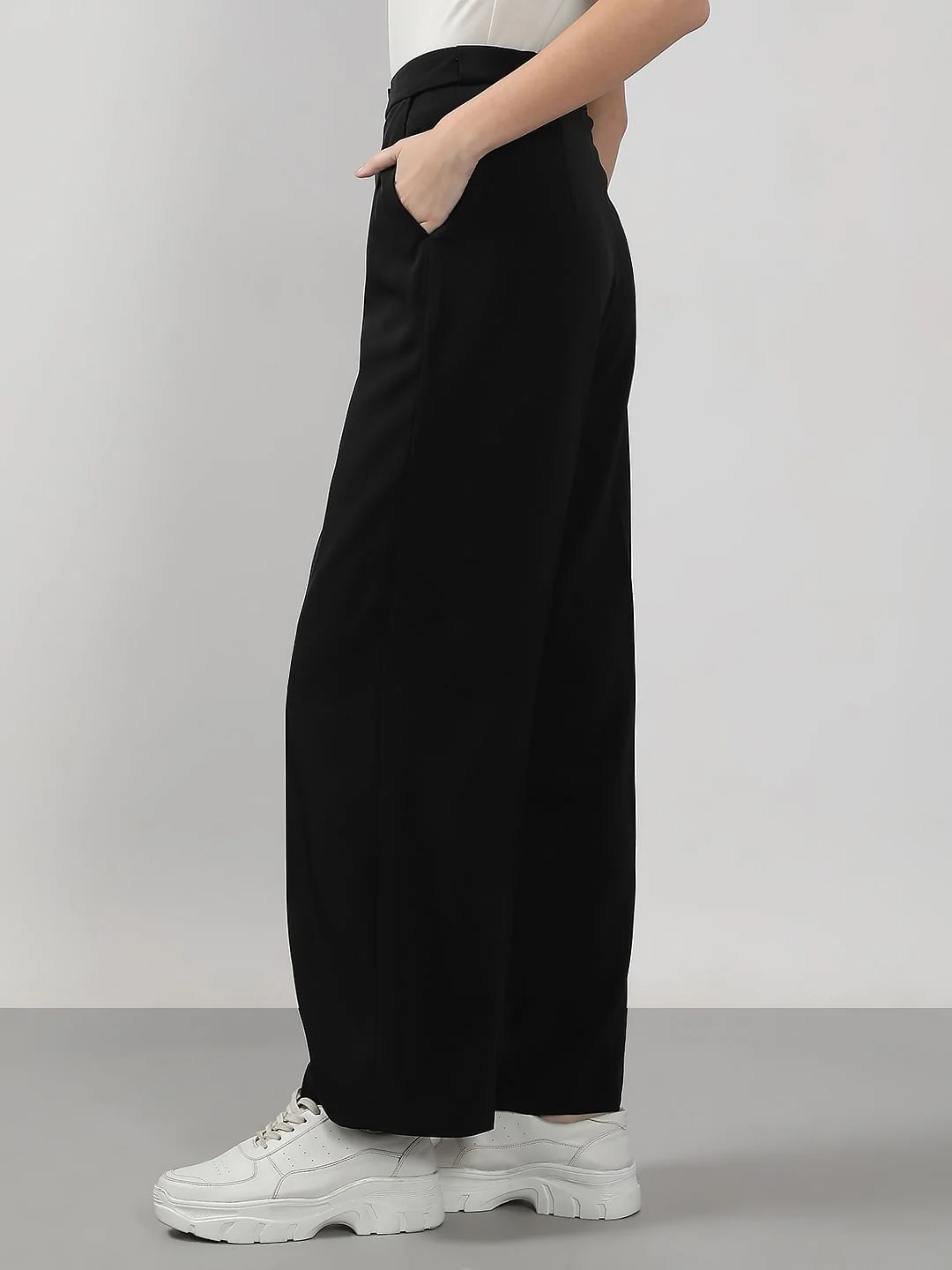 Black Straight Fit Pants - Image 3