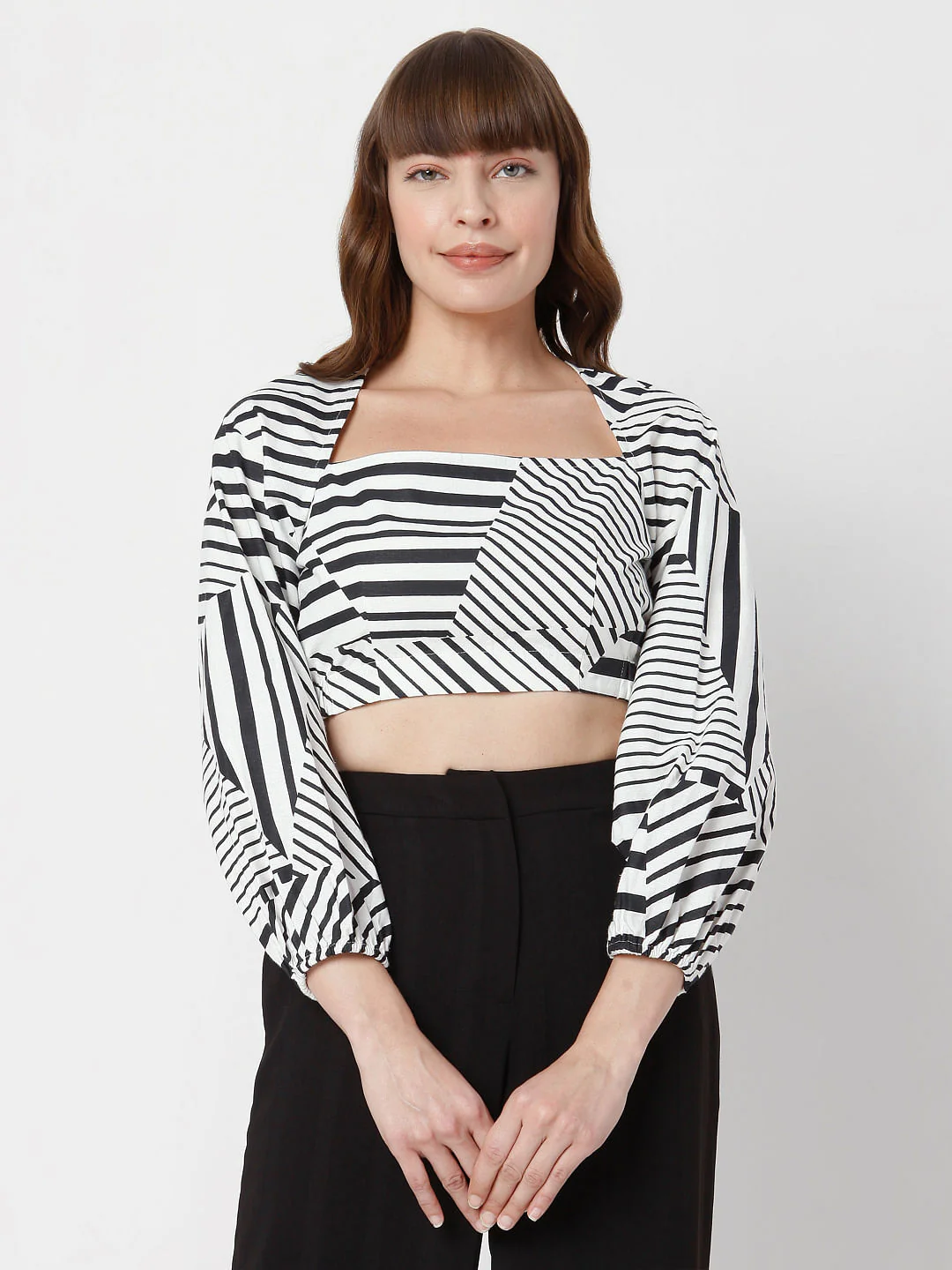 Black & White Printed Crop Top - Image 2