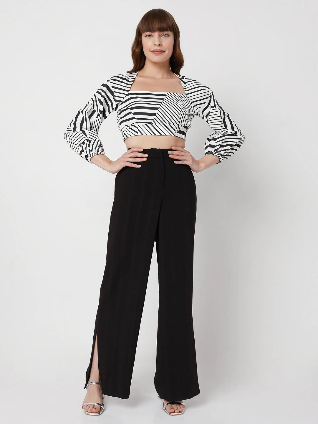 Black & White Printed Crop Top - Image 5