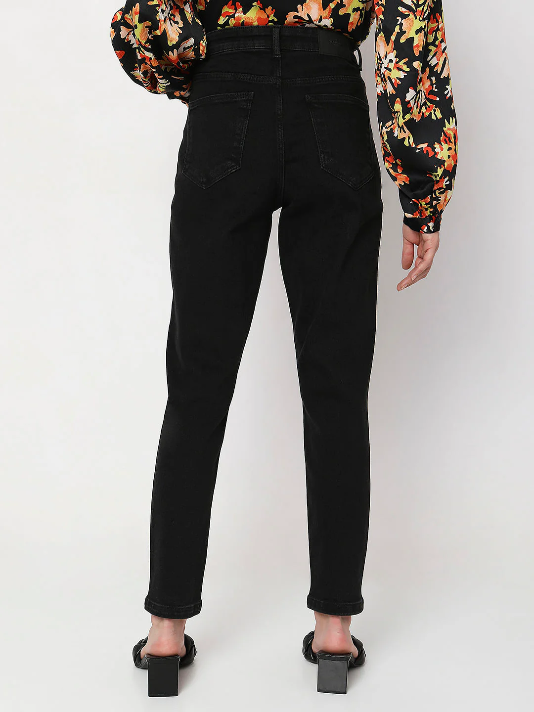 Black High Rise Tapered Jeans - Image 4
