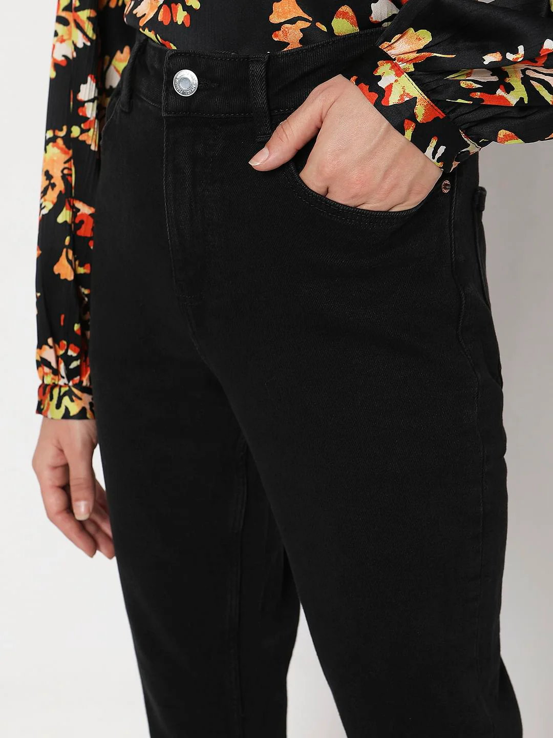 Black High Rise Tapered Jeans - Image 5